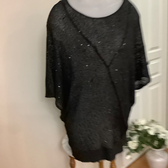 Sparky black mesh top Medium - Picture 7 of 10